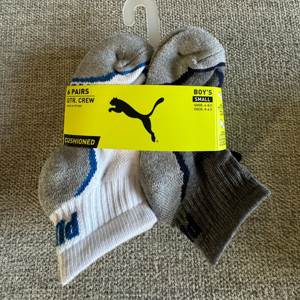 NWT. Puma Boys Ankle Crew Socks Size Small